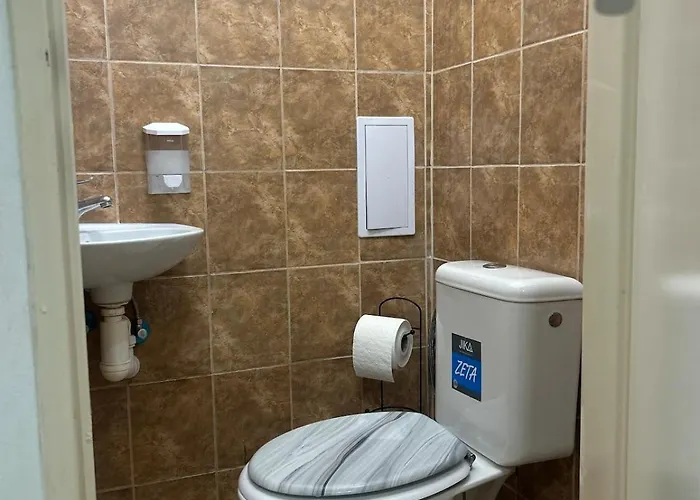 דירה Living In The Center
